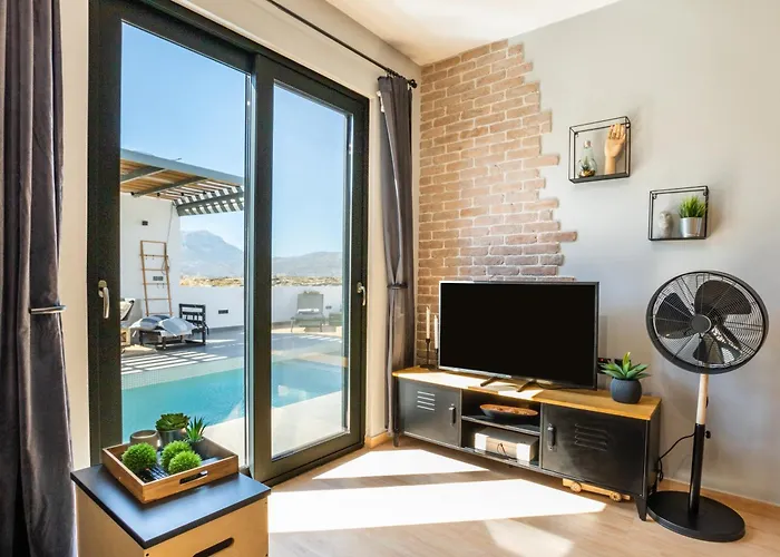 Pleiades Villa Cárpatos